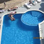 Апартхотел съни бей
