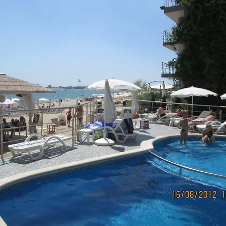 Sunny Bay Апарт-готель 3*