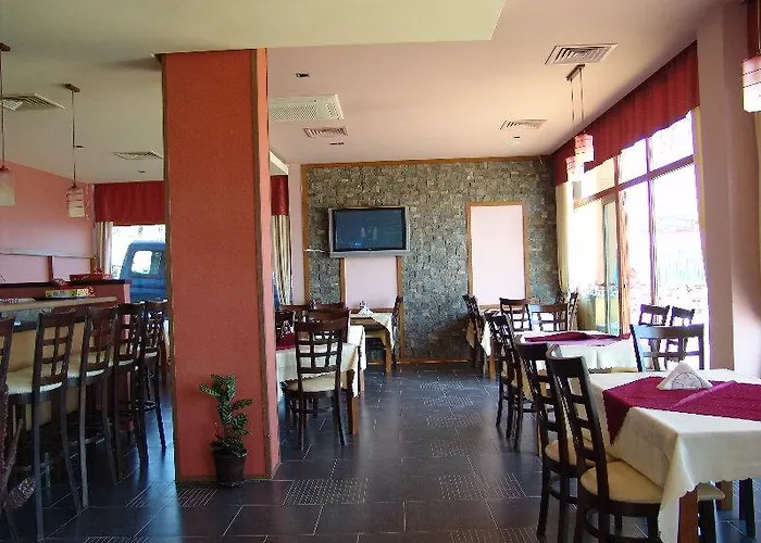 Sunny Bay Апарт-готель 3*