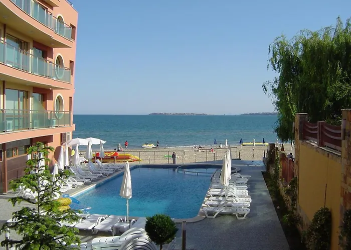 Sunny Bay Apartahotel